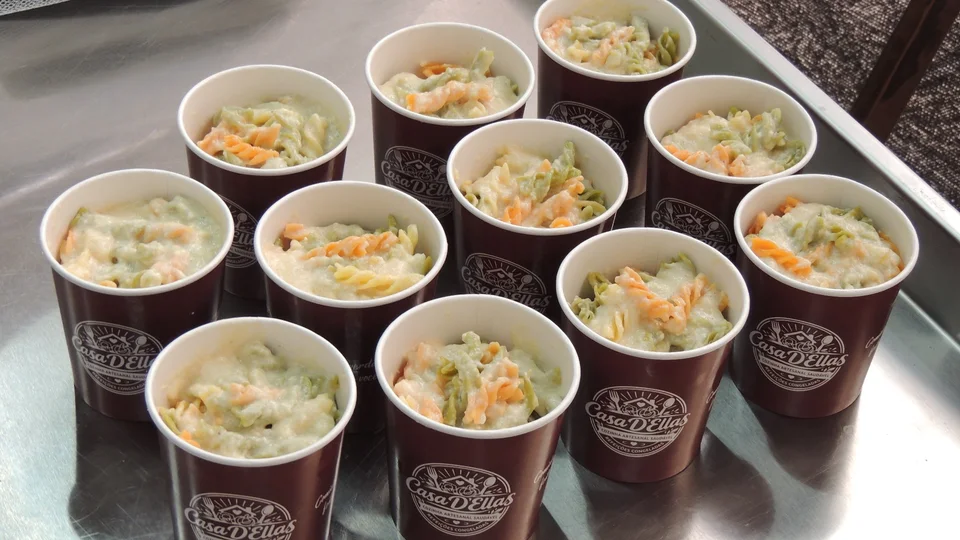 Fusilli Tricolore com Molho de Queijo